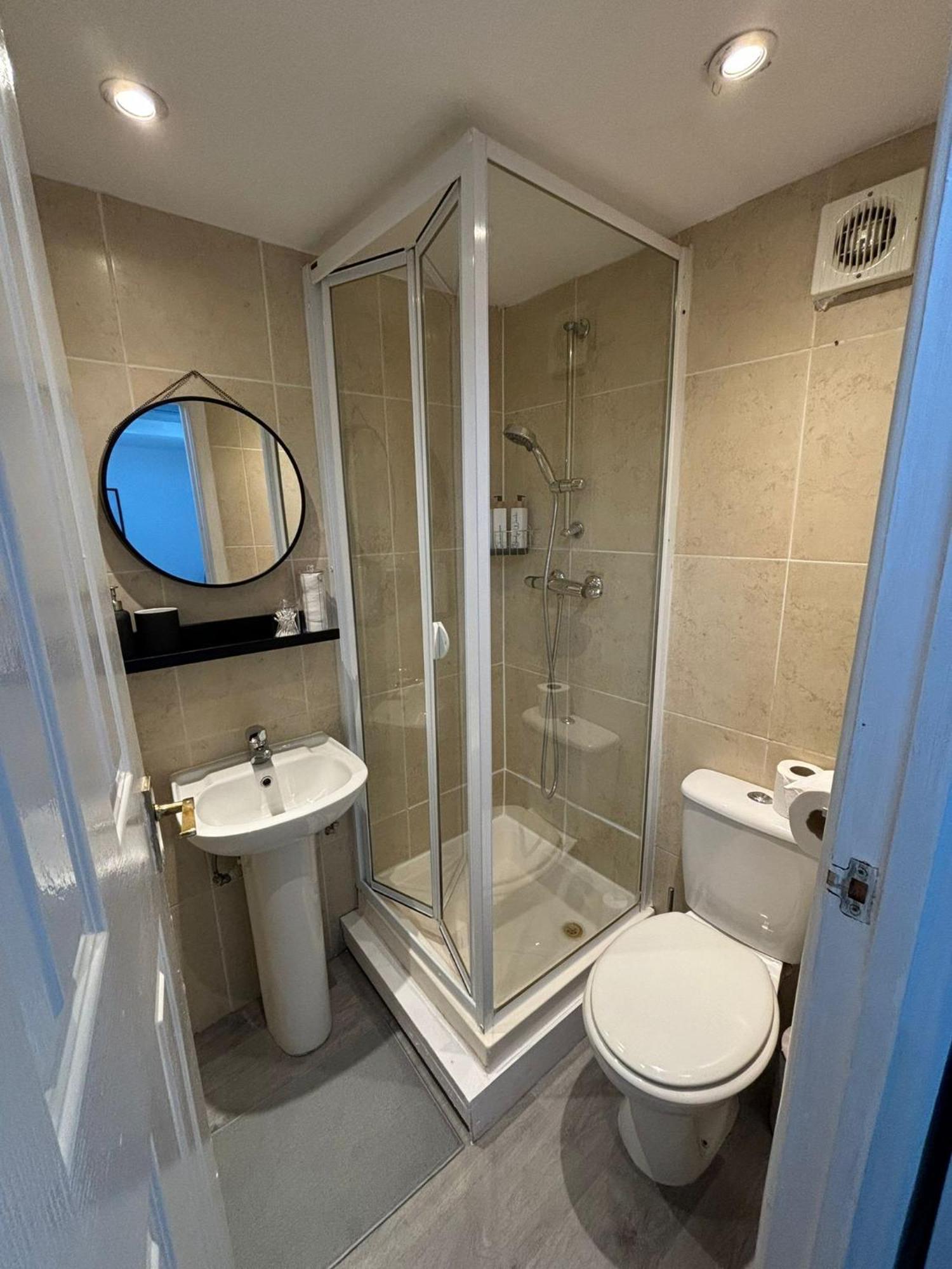 Apartament Top Floor Delightful Flat Londra